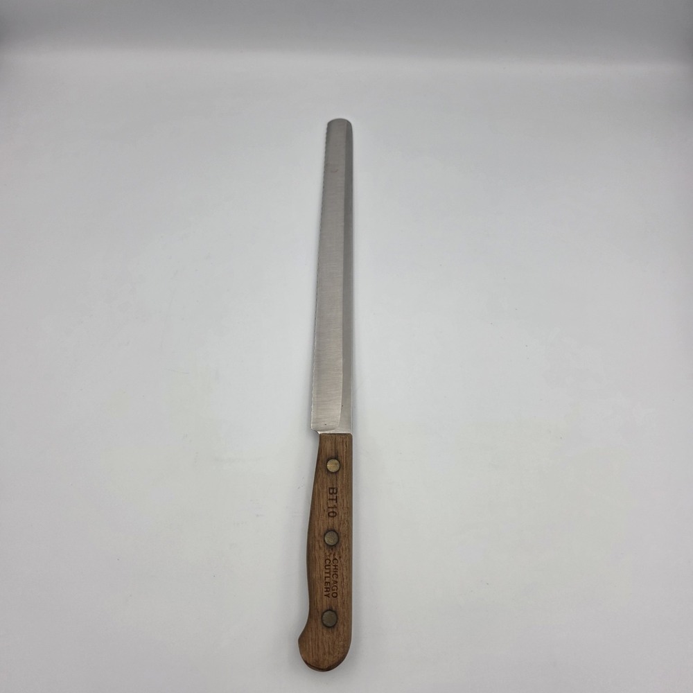 Vintage Chicago Cutlery Wood Handle BT10 Serrared Bread Knife Kitchen 10" Blade